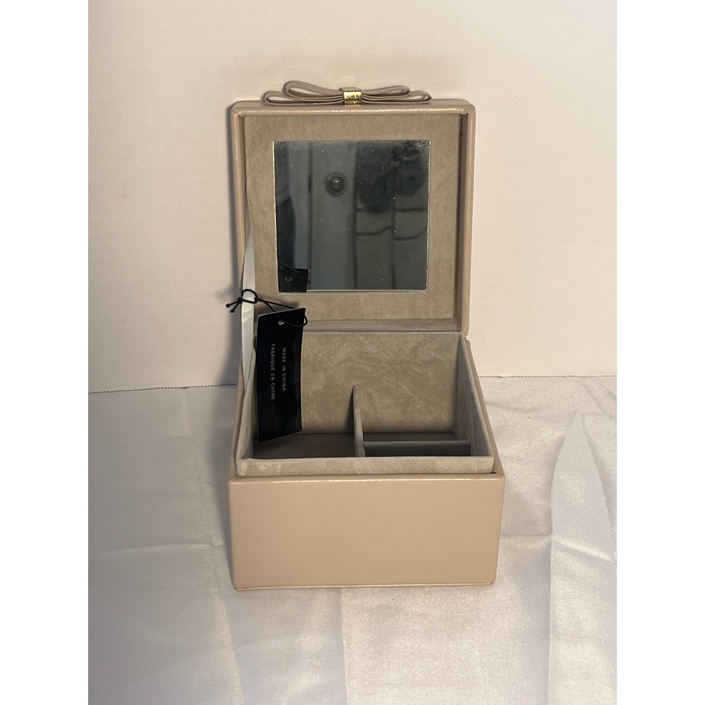 Rachel Zoe Beige Faux Leather Bow Jewelry Organizer‎ Box With Mirror